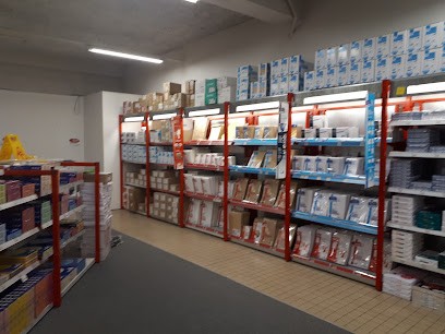 CYRANO Val de Loire Magasin MAJUSCULE, Magasin de Fournitures de Bureau à Fleury-les-Aubrais